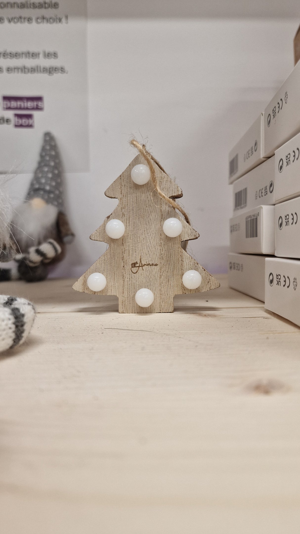 Sapin en bois avec lumières Avinao - LULIE